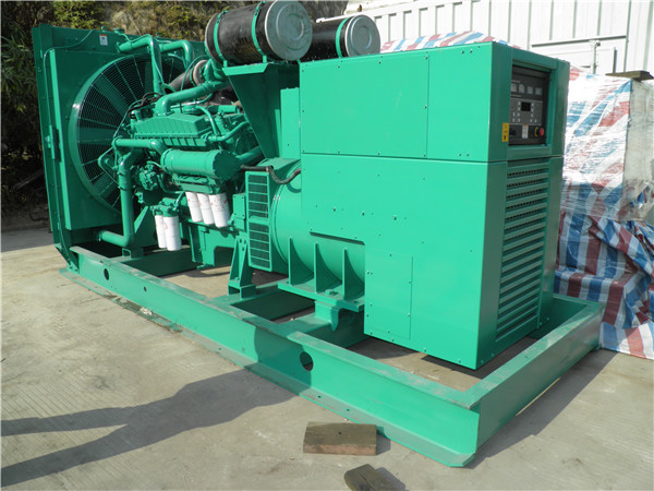 昌乐出租发电机 发电机组厂家：柴油发电机组的控制屏的作用是什么？