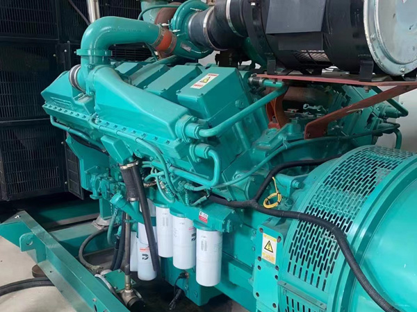 昌乐更换100kW柴油发电机组机油时，需要注意哪些事项？