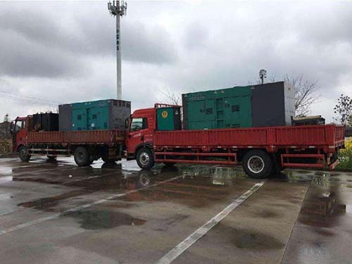 昌乐涂抹密封胶后，需要等待多长时间才能安装水冷式机油散热器密封件？